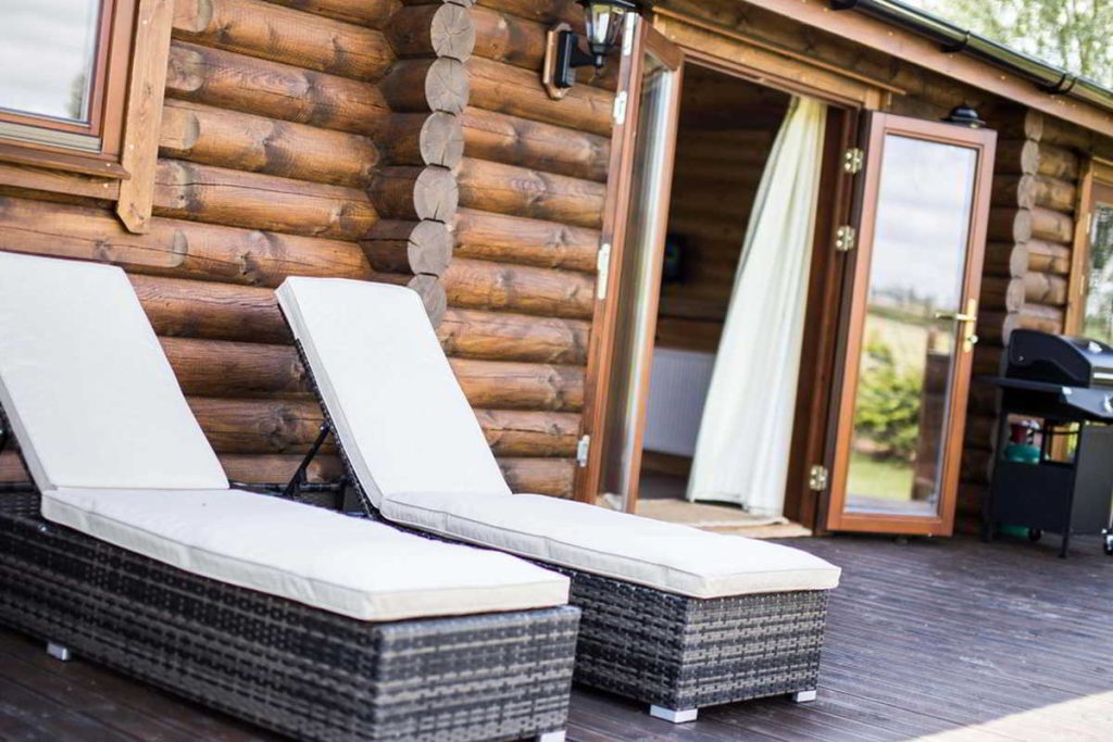 otters holt foxton locks lodges rlp 4045