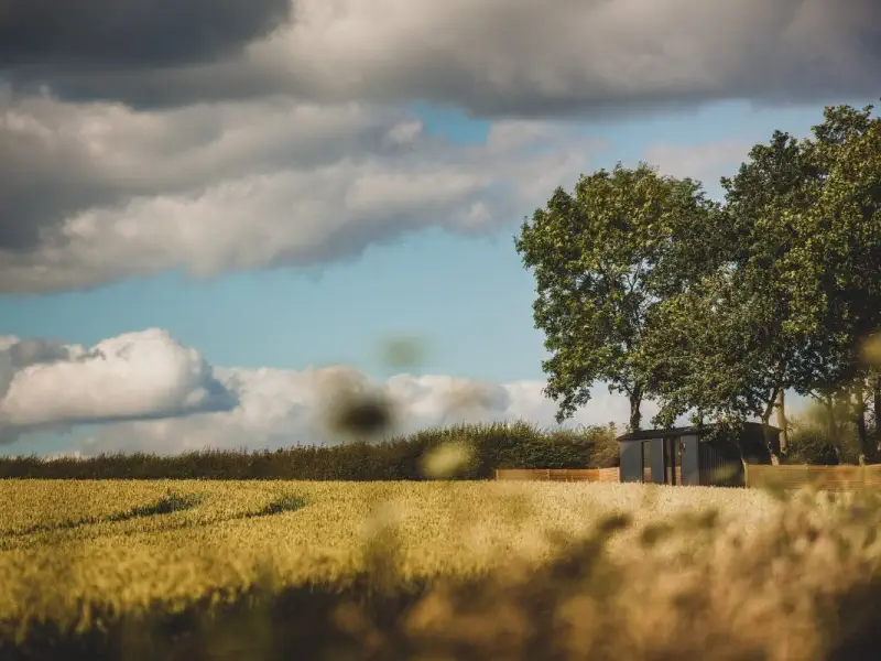 snowdrop shepherds hut foxton locks lodges img 3641 800x600